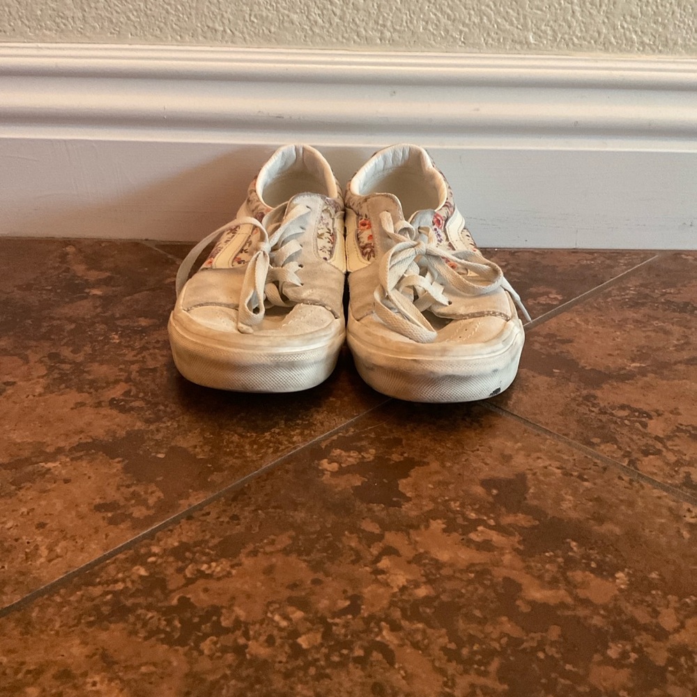 Vans Kids White Sneakers with Colorful Accents